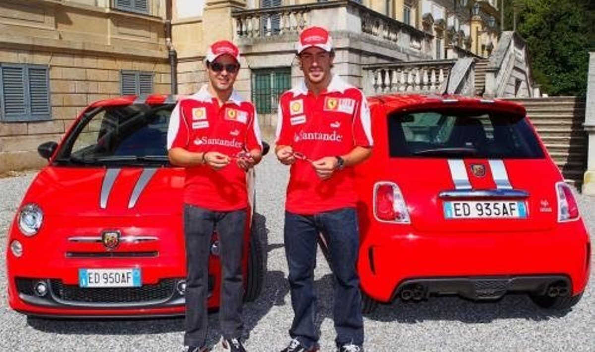 Ferrari F1 piloodid Alonso ja Massa ning nende erilised Fiat 500 mudelid Abarth 695 Tributo Ferrari