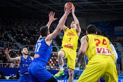 Põhja-Makedoonia mängujuht Nenad Dimitrjevic tegi ohtralt skoori.