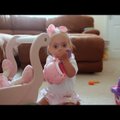 GALERII ja VIDEO: Kõige armsama naeratusega pisike Downi sündroomiga tüdruk sai modellilepingu