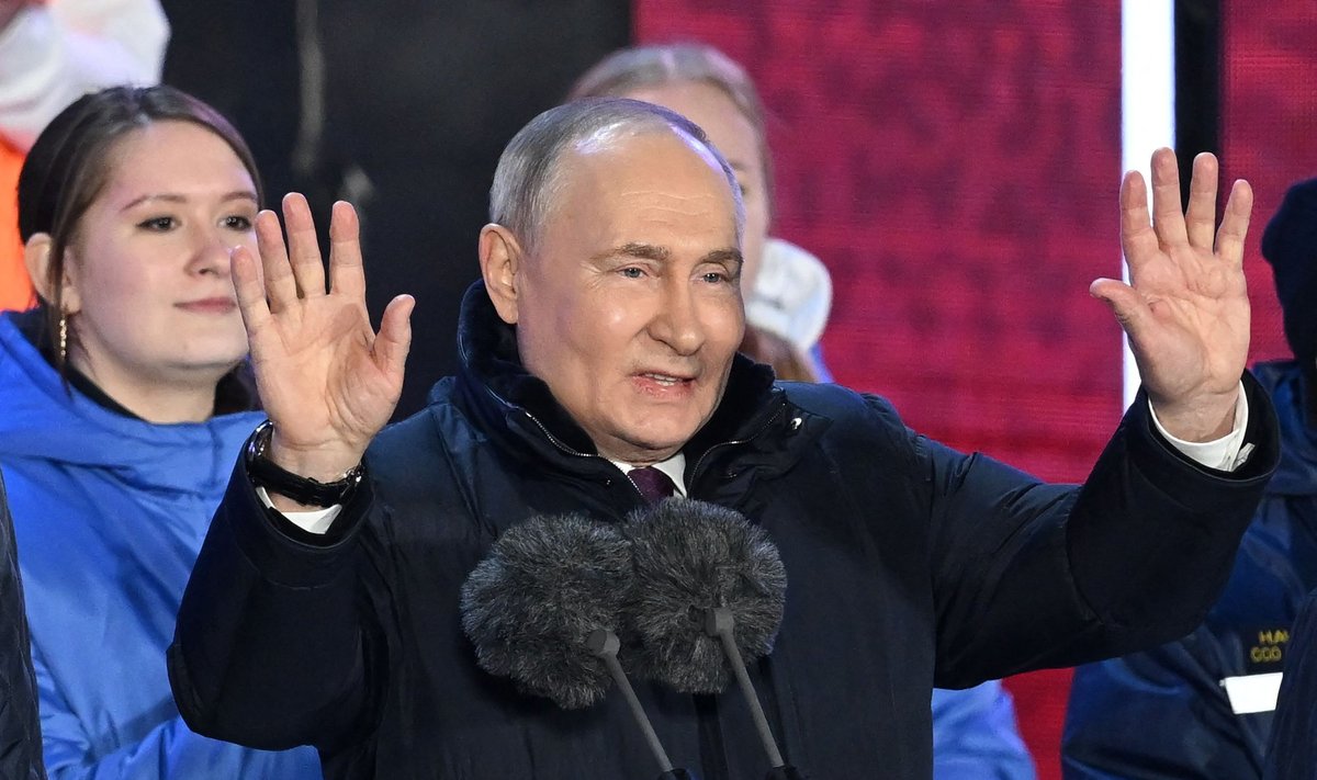 Triumfeeriv Putin esines täna Moskvas rahvale