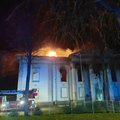 ФОТО | В Йыхви горело бывшее здание уездного суда. Полиция начала расследование