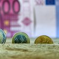 Инфляция в еврозоне впервые достигла двузначного уровня