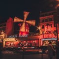 Невероятное предложение от Airbnb: всего за 1 евро можно остановиться на ночь в знаменитой мельнице Moulin Rouge 