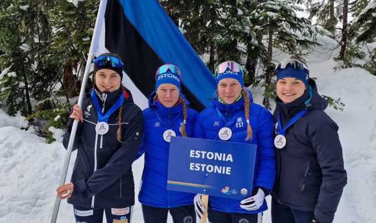 Eesti suusatajad avamisel