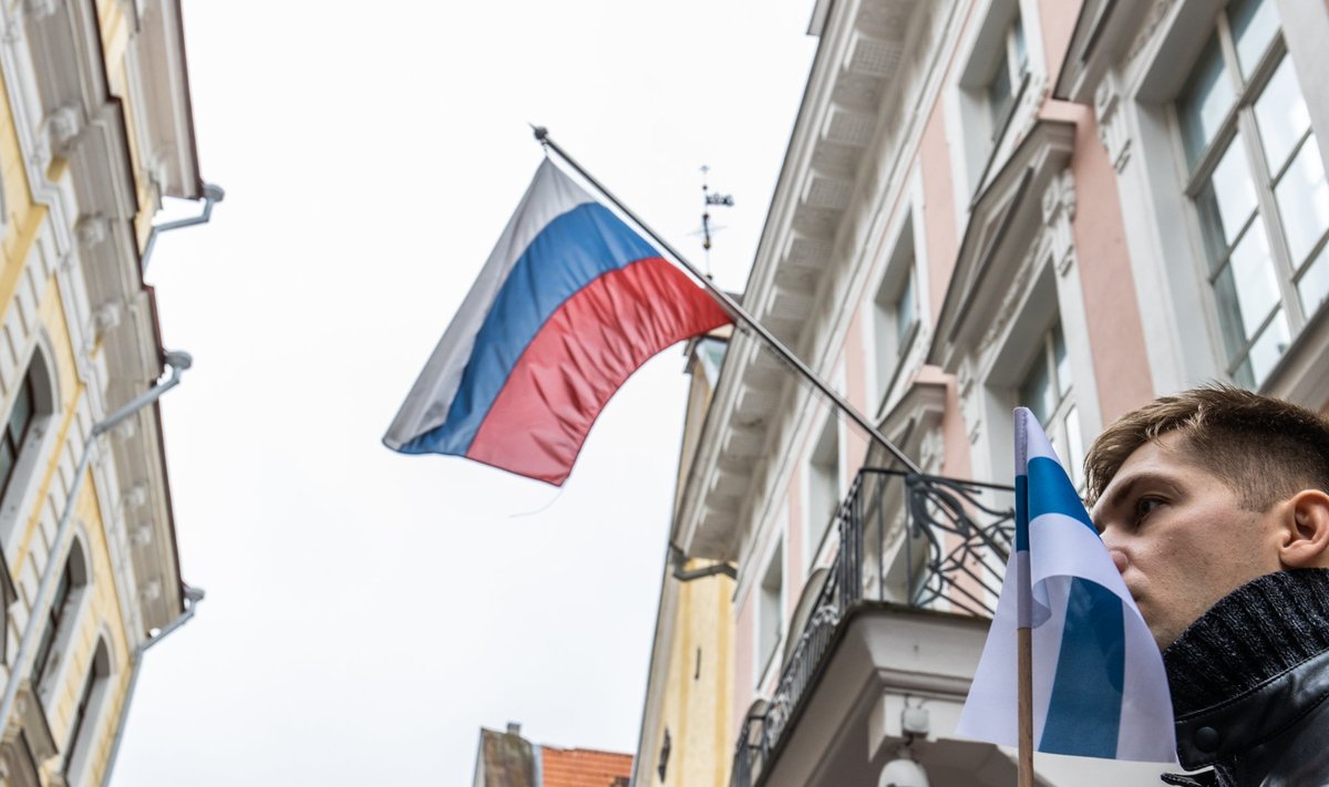 У посольства России в Таллинне