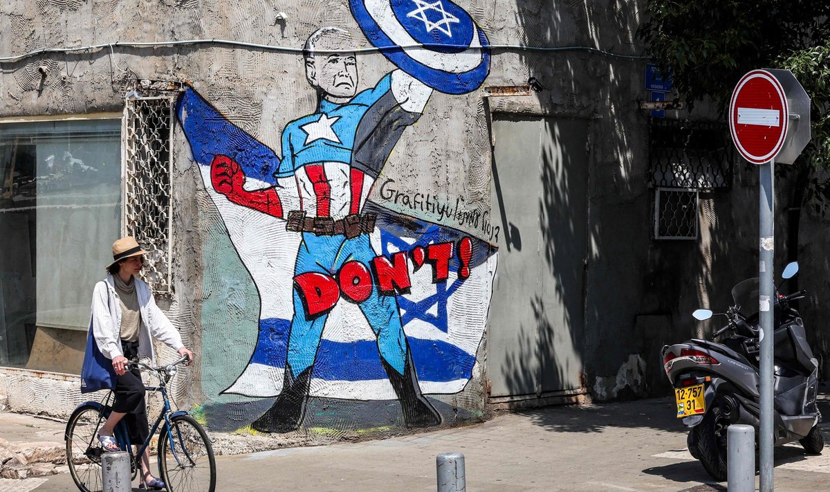 Niimoodi kujutab üks Tel Avivi seinamaaling Iisraeli kaitsvat Joe Bidenit. Ukraina puhul peetakse sarnast kaitsekilpi Venemaa ärritamiseks. 
