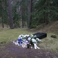 FOTOD | Lennart Meri 95. Suurmehe mälestuseks süüdati haual küünlad