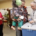 ФОТО: Читайте, как выборы проходят в Ида-Вирумаа и за что люди отдают свои голоса