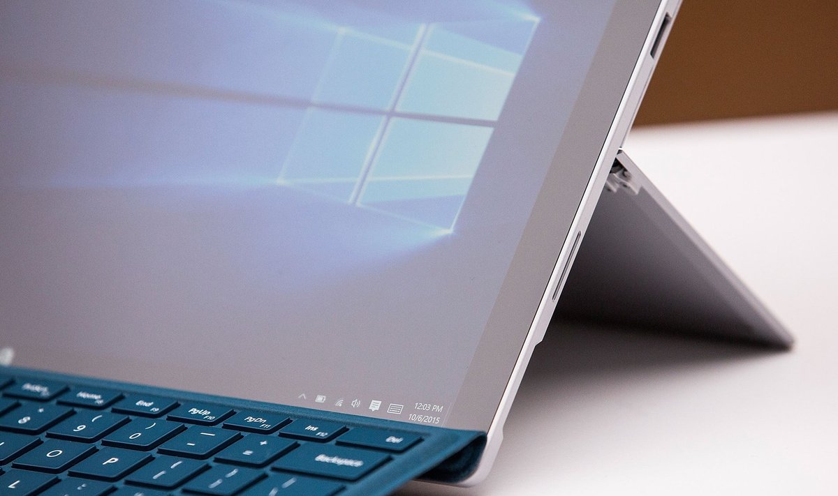 Windows 10 arvuti, tahvel- ja sülearvuti hübriid Surface Pro 4