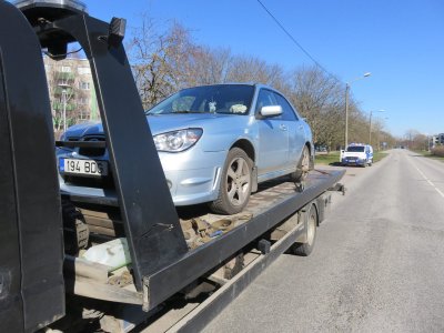 Subariku auto viidi politsei Rahumäel asuvasse parklasse.