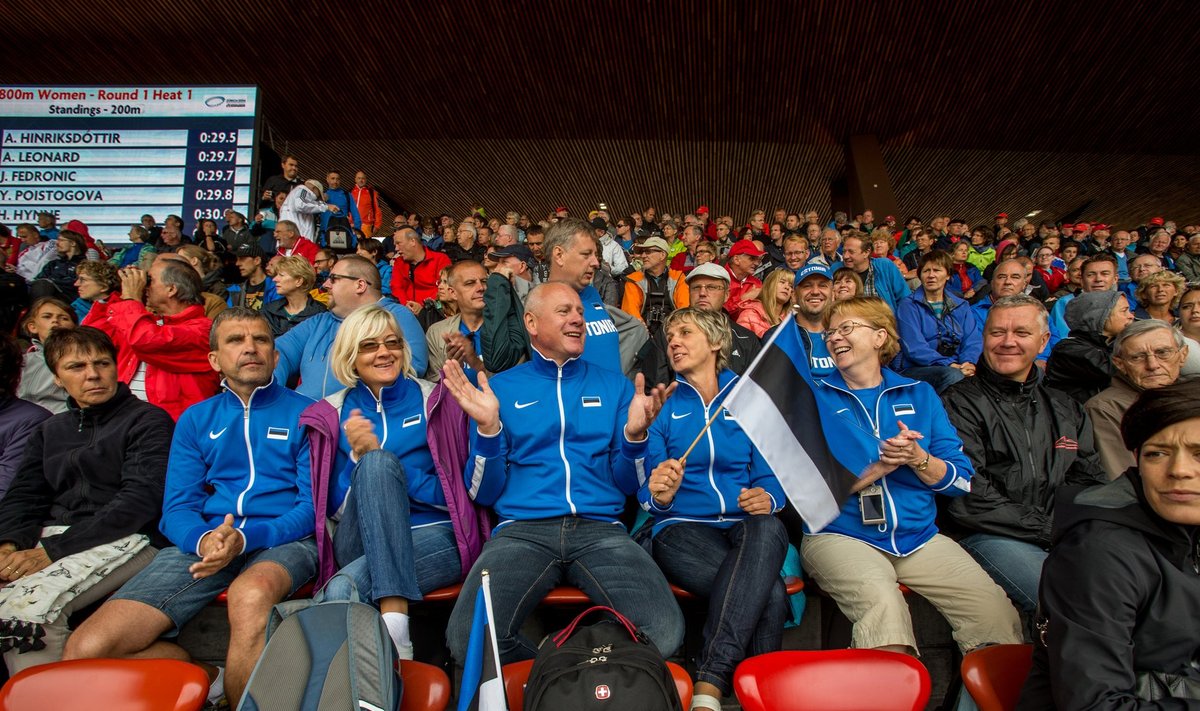Eesti spordisõbrad Ivar, Toivo ja Eda on koos kaaslastega käinud pea kaks aastakümmet kergejõustiku tiitlivõistlustel omadele kaasa elamas.