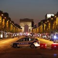 ФОТО И ВИДЕО: В центре Парижа неизвестный открыл огонь по полицейским