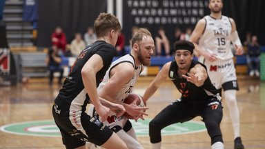 ВИДЕООБЗОР | ЧЭ по баскетболу: команда Тартуского университета вышла в полуфинал