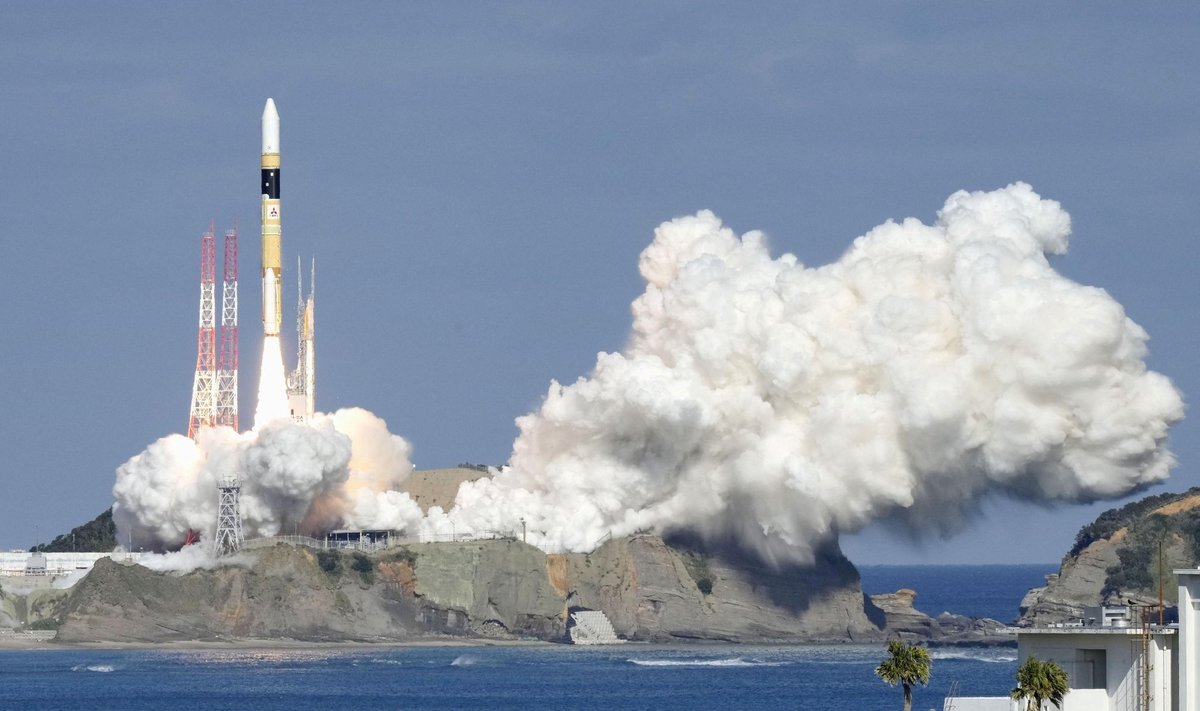 Tanegashima kosmosekeskuses lastakse teele rakett, mis kannab optilist satelliiti.