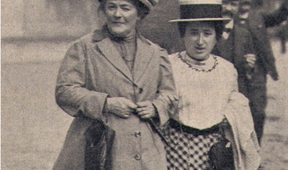 Clara Zetkin ja Rosa Luxemburg 1910. aastal