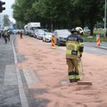 ВИДЕО и ФОТО | В центре Таллинна произошло масштабное загрязнение дороги нефтепродуктами