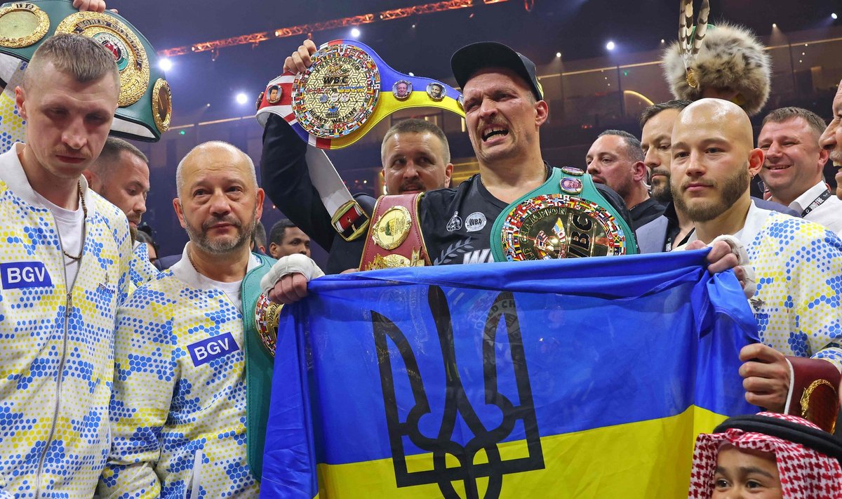 Александр Усик победил Тайсона Фьюри в бою за титул абсолютного чемпиона мира по боксу