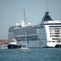 Veneetsias põrkas kruiisilaev paadiga kokku