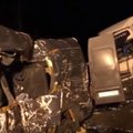ВИДЕО и ФОТО | Украинский микроавтобус попал под Псковом в аварию: восемь человек погибло