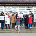 ФОТО: Таллиннские соцдемы провели пикет у мэрии, требуя повышения зарплат воспитателям