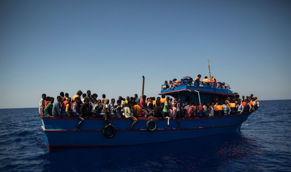 August 2017: migrantide laevuke Vahemeres Liibüa ranniku lähedal. (Foto: AFP)
