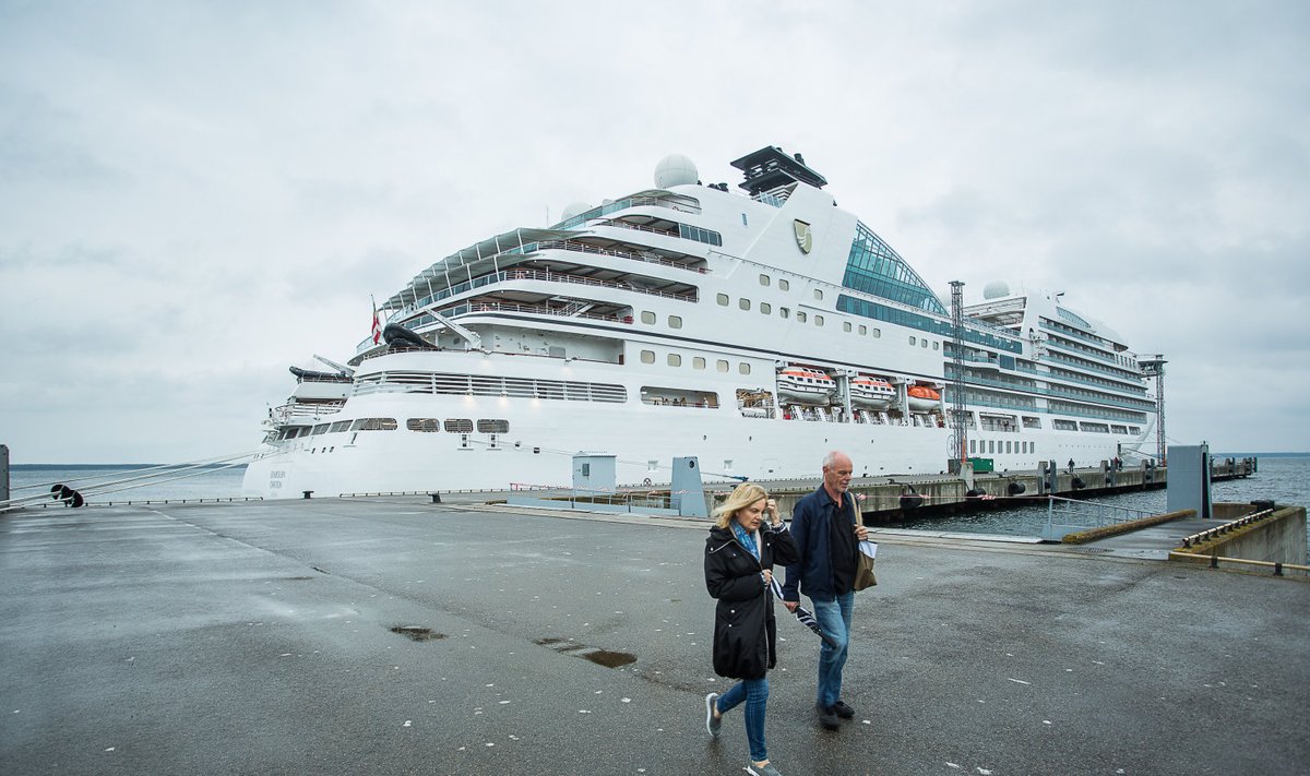 Seabourn Cruises ristluslaev Seabourn Oviation.