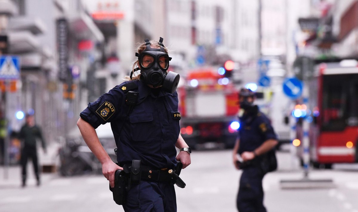 Stockholmi kesklinn kubises eile politseinikest ja ühistranspordiliiklus oli peatatud.