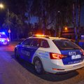 В Ласнамяэ посреди ночи пьяный водитель врезался в ограждение: двух человек доставили в больницу