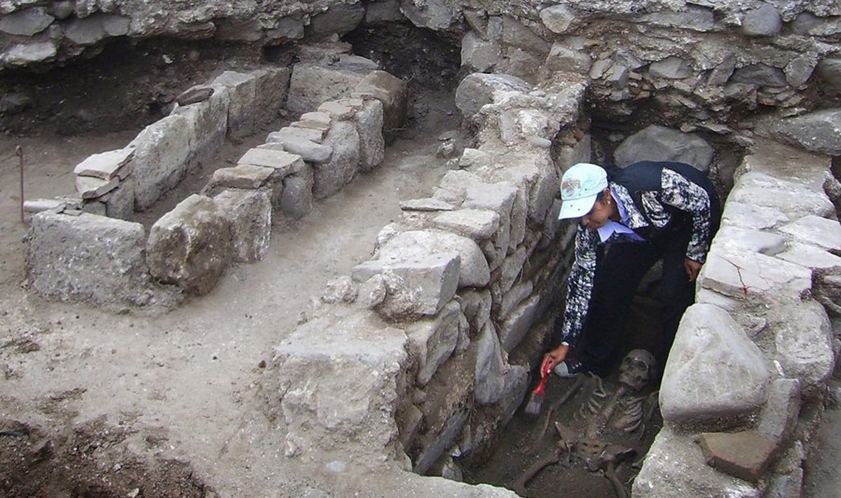 Arheoloogid leidsid Bulgaarias  vaiadega kahjutuks tehtud skeletid