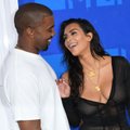 VIDEO: Kanye West hülgas ülesköetud publiku enne kontserdi lõppu, kuna sai teate, et abikaasa Kimi ähvardasid relvastatud mehed