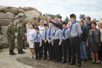 Vabadussõja Jõepere lahingu mälestussamba avamine.