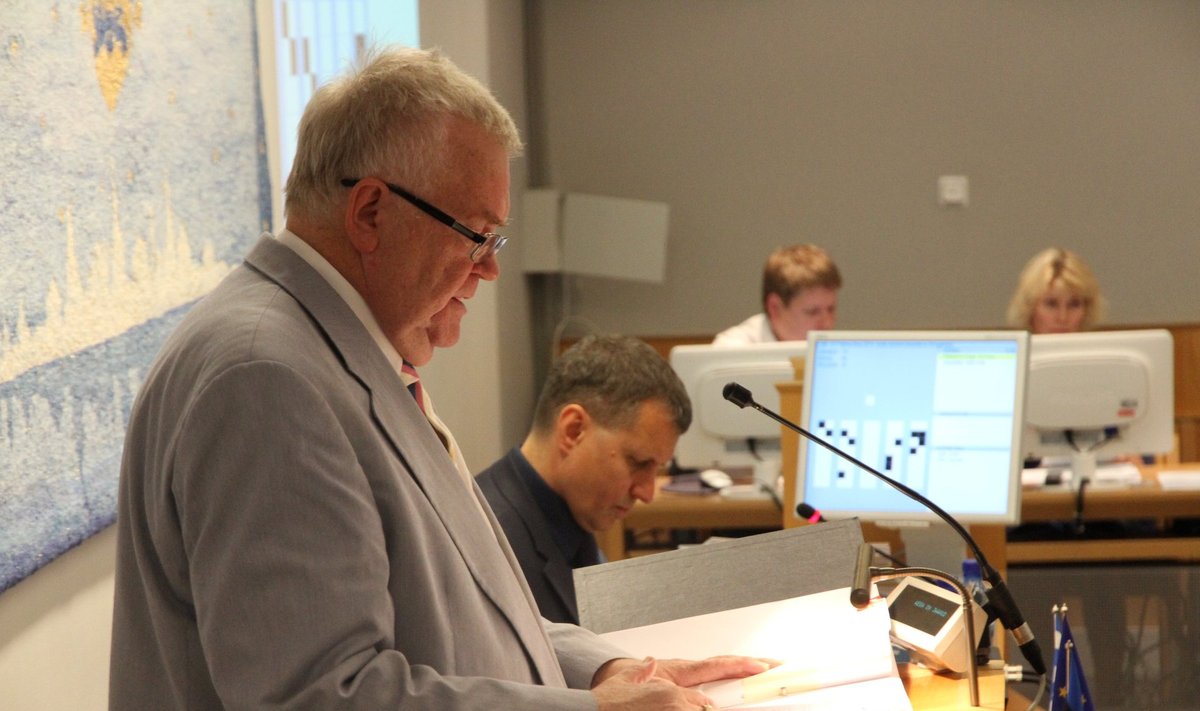 Edgar Savisaar Tallinna volikogu istungil