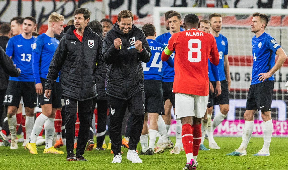 Eesti koondislased vaatavad pettunult, kuidas Madridi Reali ja Austria superstaar David Alaba tähistab võitu.