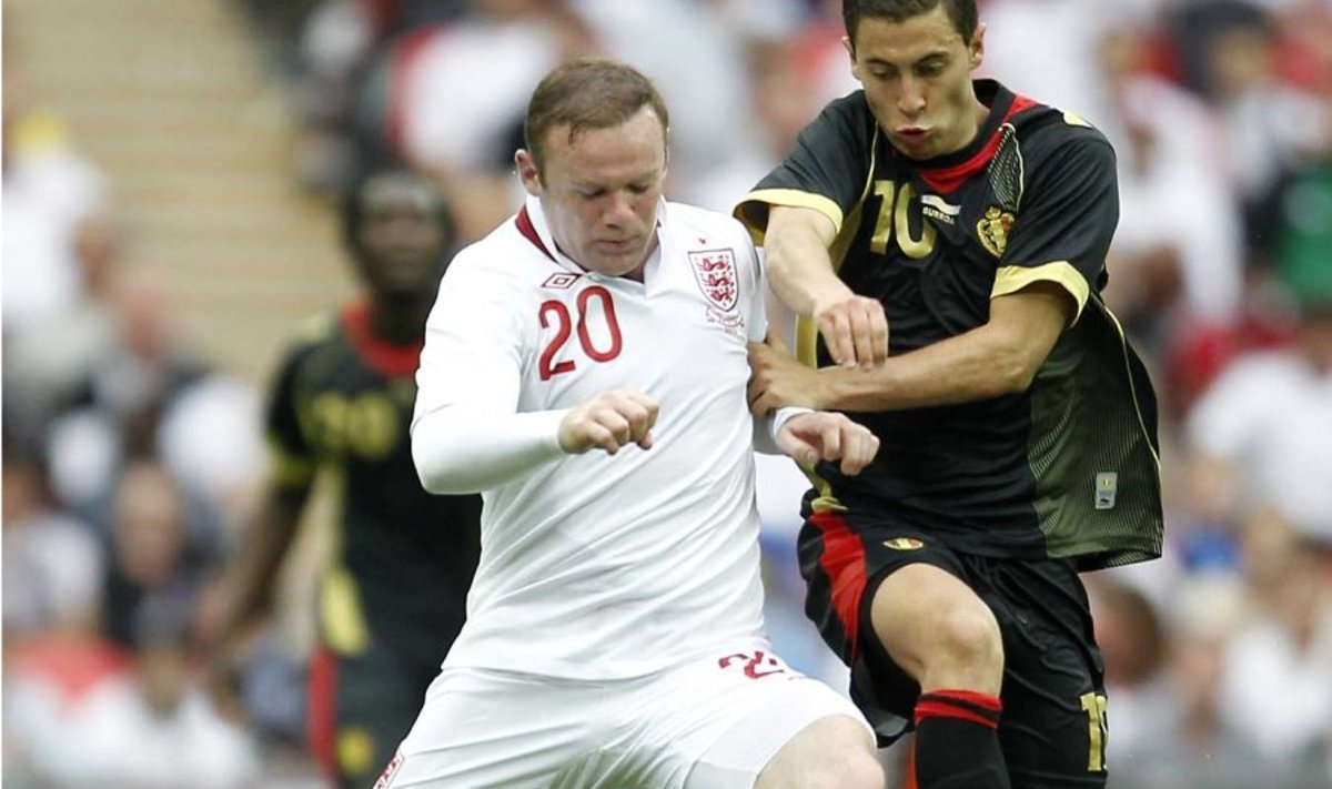 Wayne Rooney (valges) kahes esimeses EM-i mängus Inglismaad aidata ei saa. (Foto: Scanpix/AFP)