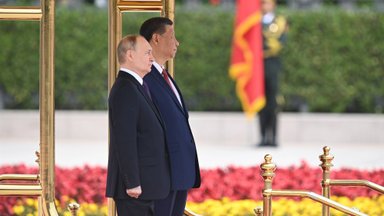 Путин приехал в Китай укреплять дружбу с Си против США. Он привез с собой почти всех высших чиновников