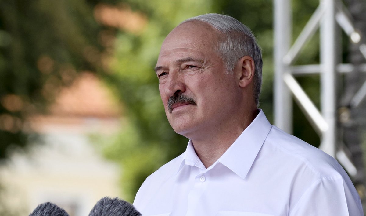 Aljaksandr Lukašenkale kehtestati sissesõidukeeld.