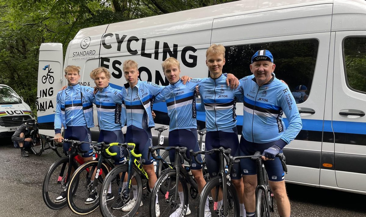 Romet Pajur, Frank Aron Ragilo, Madis Mihkels, Lauri Tamm, Aaron Aus ja EJL-i president Raivo Rand
