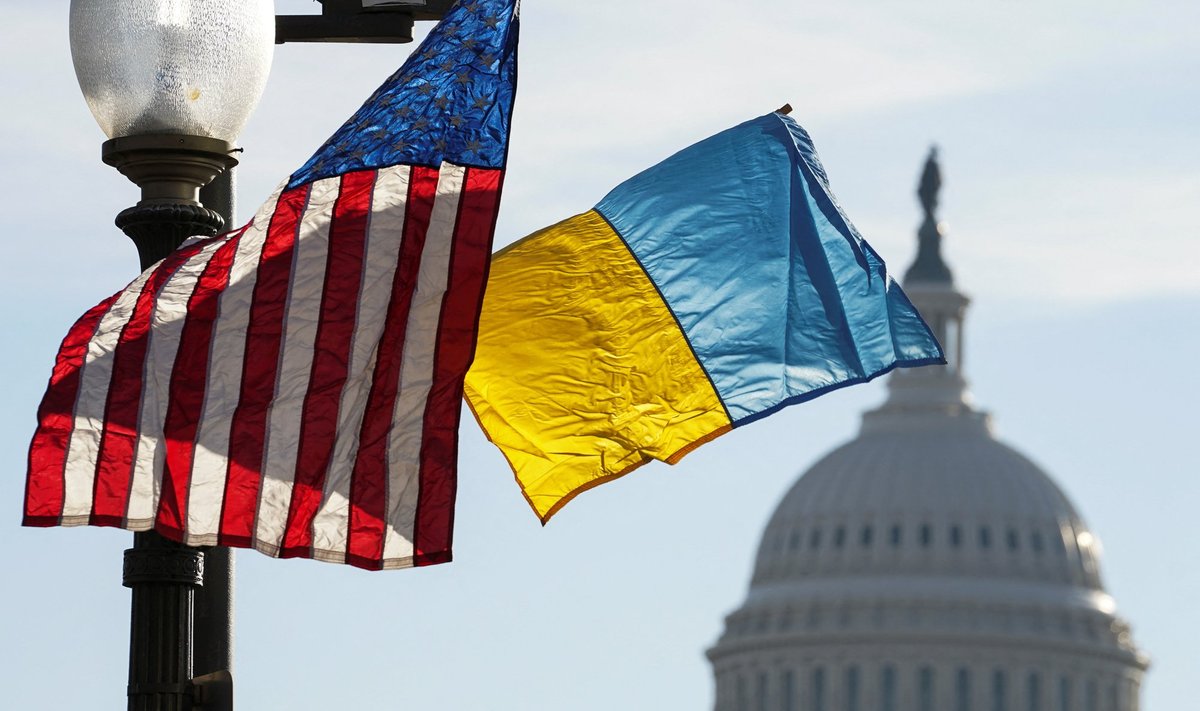 Соединенные Штаты выделили Киеву очередной пакет военной помощи в 325 млн долларов во время визита украинского президента в Вашингтон. Это — остатки бюджета на финансовый год, который закончился 30 сентября.