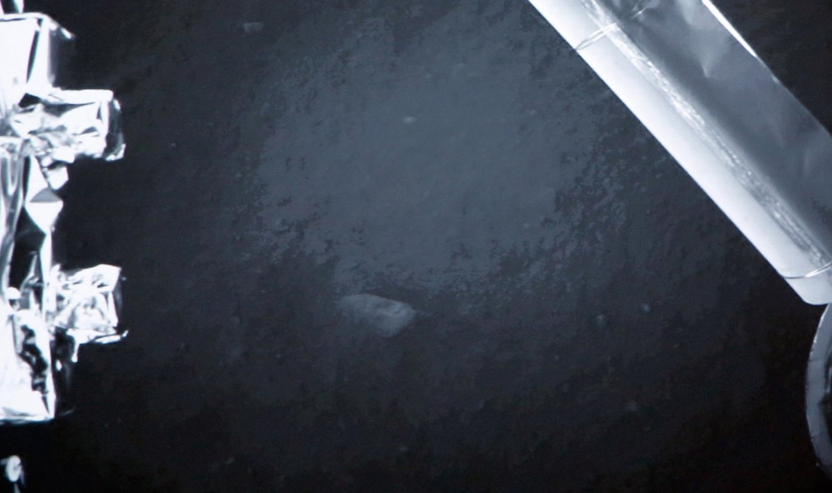 Hiina kosmoselaevalt tehtud pilt Kuu pinnast enne kuundumist