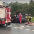VIDEO ja FOTOD | Tallinna-Tartu maanteel hukkus veokile tagant sisse sõitnud Tesla juht