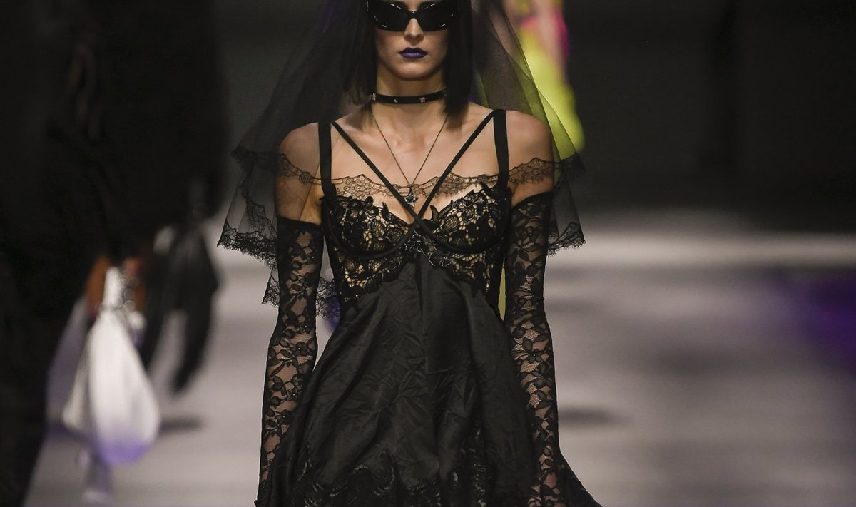Versace - Runway - Spring/Summer 2023 Milan Fashion Week