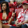 FOTOD: Poola jalgpallikoondise seksikaim fänn kiskus Playboys riided seljast