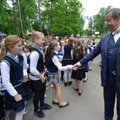 ФОТО: Ильвес ученикам Эстонской школы в Риге: знать язык ближайших соседей полезно