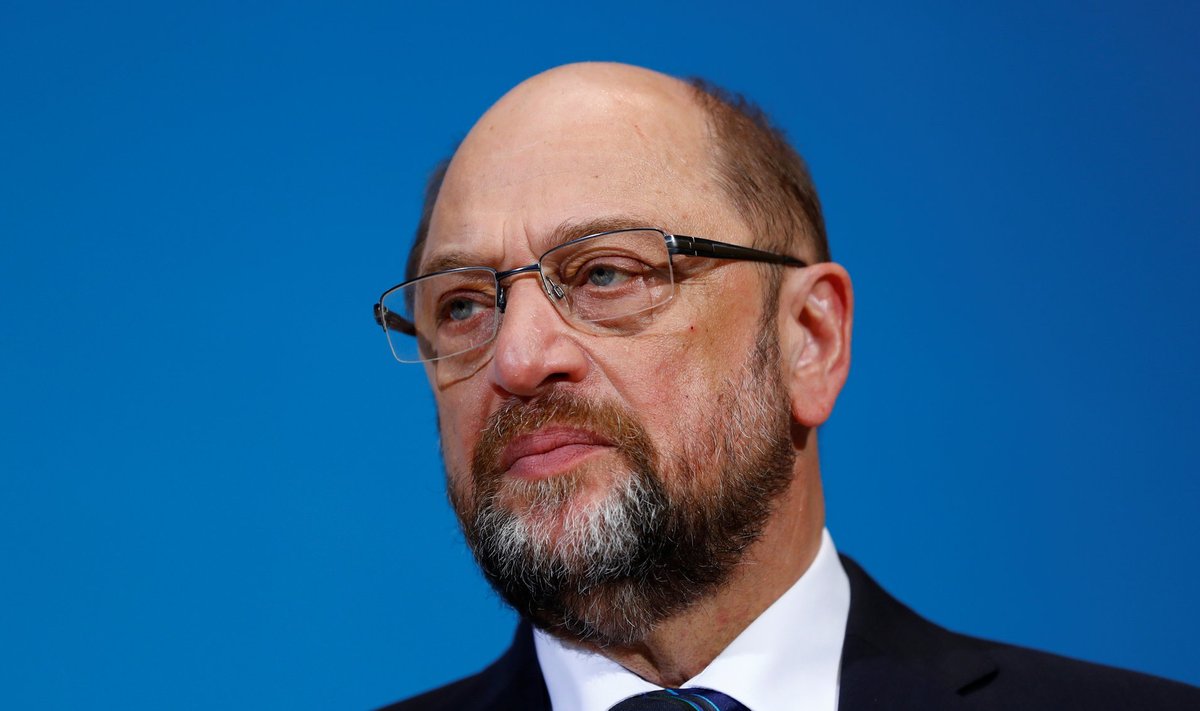 Saksa sotside juhi Martin Schulzi rõõmutu ilme on põhjendatud, praegu kaalul on ka tema poliitiline tulevik.