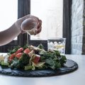 RETSEPTID | Kolm särtsakat salatikastet, mis annavad kevadisele salatile viimase lihvi