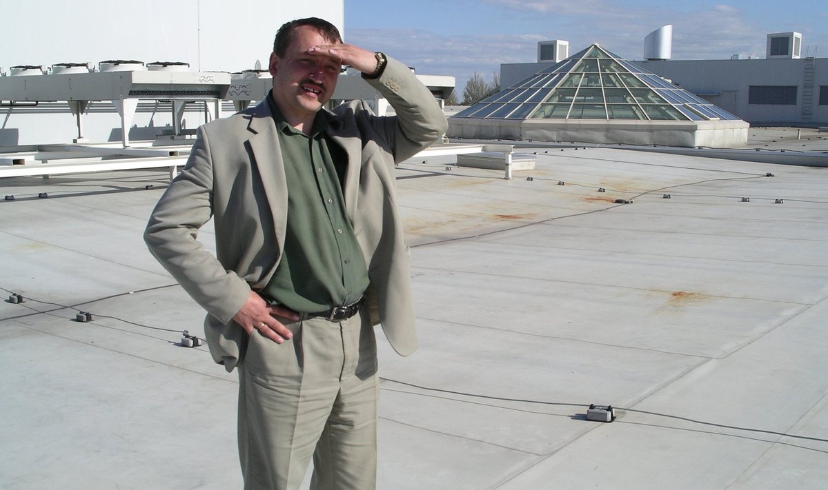 Guido Pärnits Ülemiste keskuse katusel 2005. aasta maikuus.