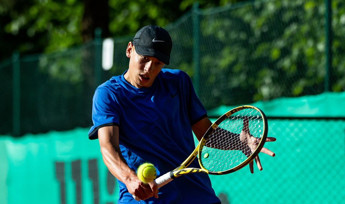 Oliver Ojakäär on praegu üks Eesti silmapaistvamaid noori tennisiste.