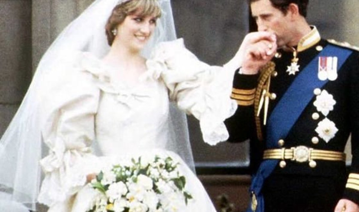 Walesi printsess Diana ja prints Charles oma pulmapäeval 29. juulil 1981