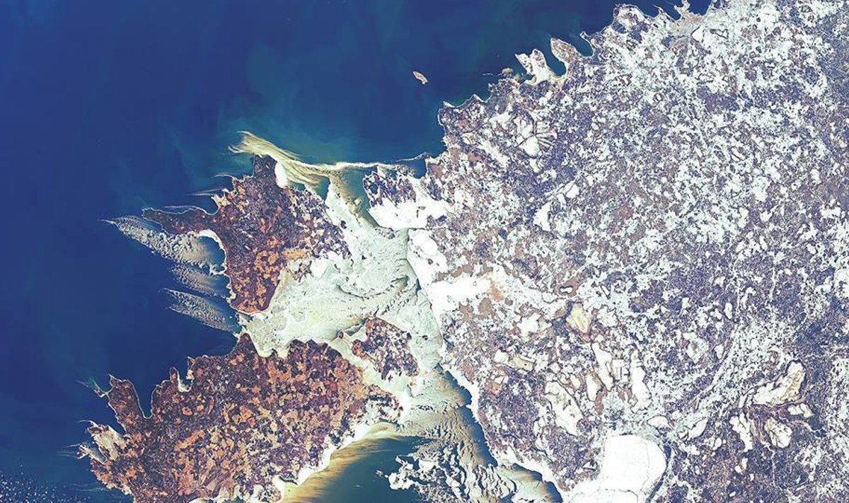  Sentinel-2 sateliitfoto jääoludest Eesti merealal.