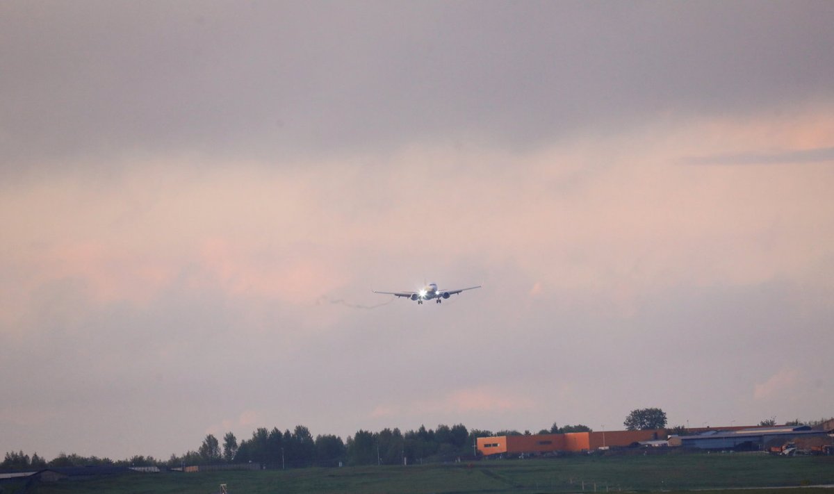 Valgevenes maanduma sunnitud lennuk jõuab Vilniusesse tagasi (foto: EPA / Scanpix)